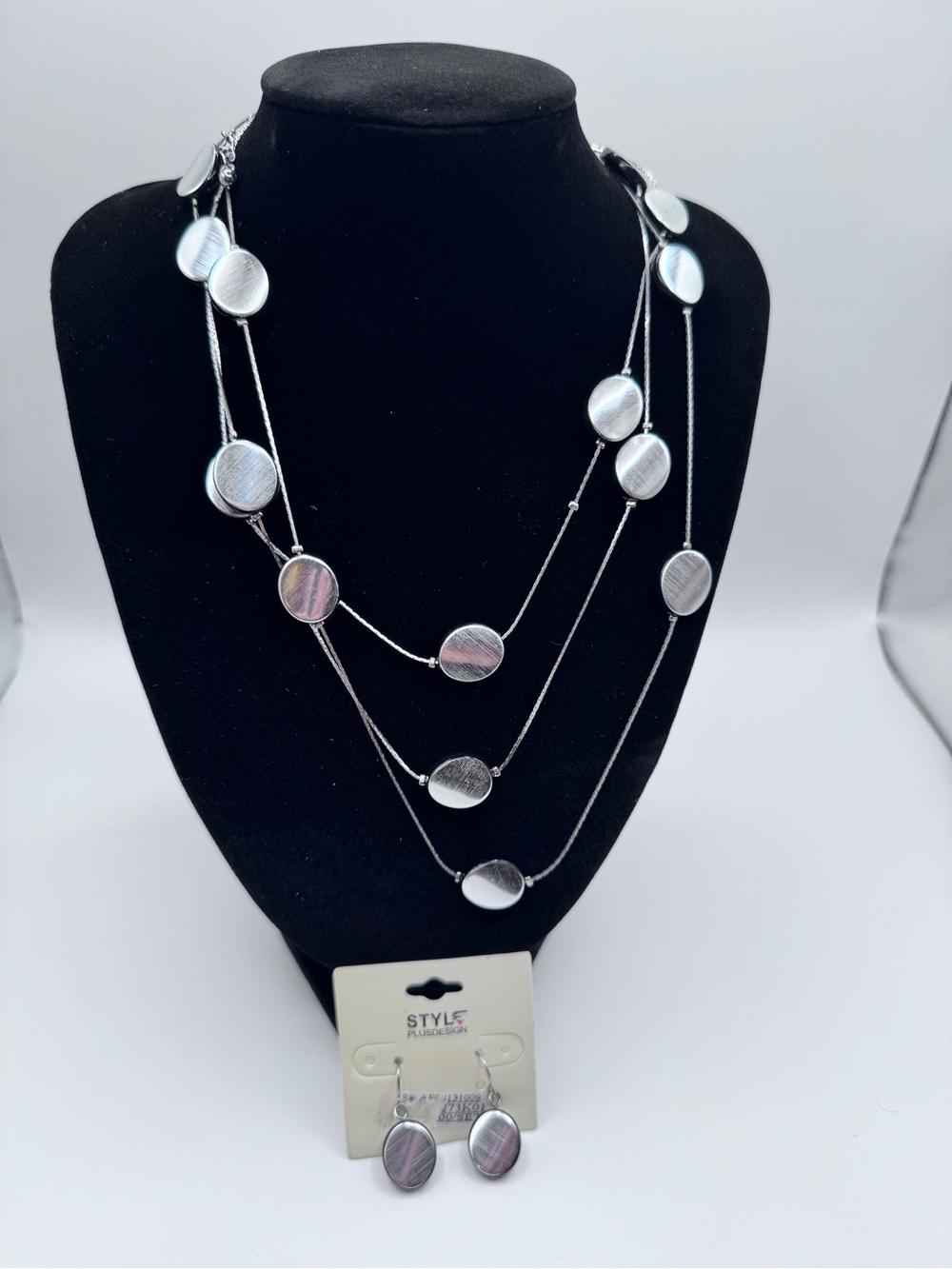 Silver-Tone Layered Disc Necklace with Matching Earrings - Silver